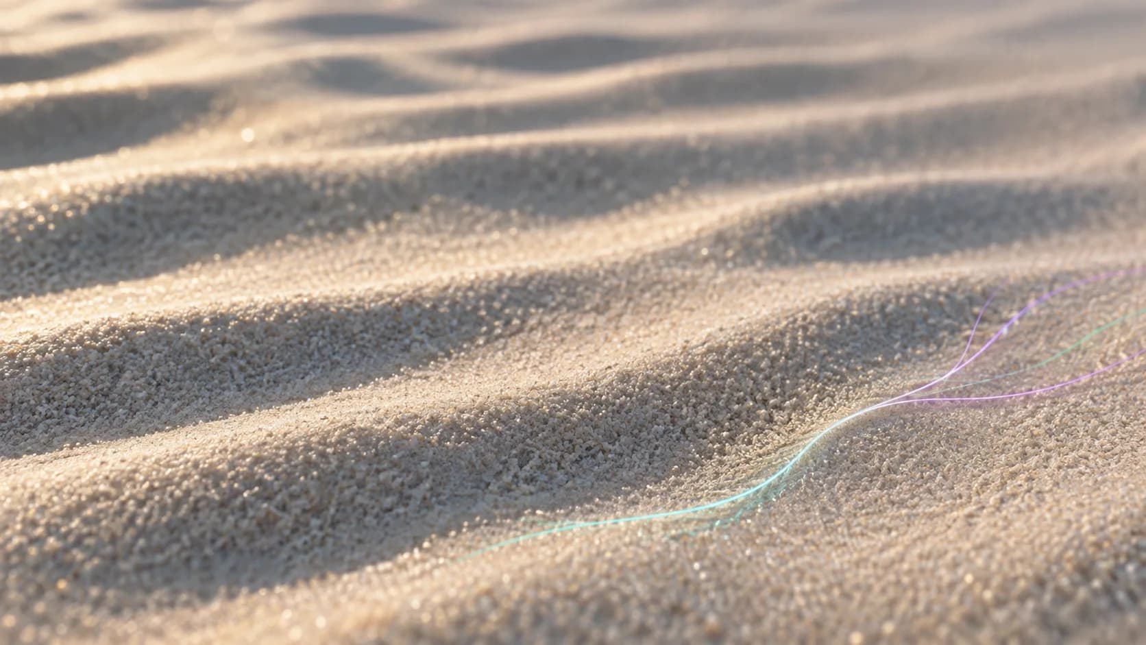 Präzise Windstrukturen in hellem Sand · künstlerische Visualisierung